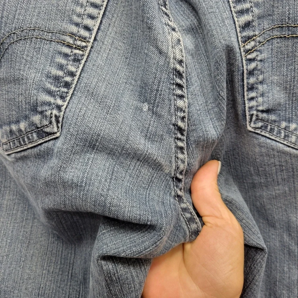 Levi's 559 Relaxed Straight Jeans 33x34 Blue Denim Distressed Baggy‎ Workwear